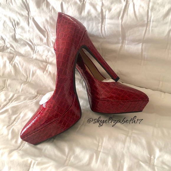 NWT Gianni Bini Reptile Embossed Red Patent Leather Platform Pumps/Heels, 7.5 - Picture 3 of 16